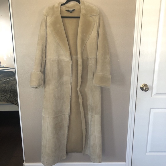 Coat - Picture 1 of 3